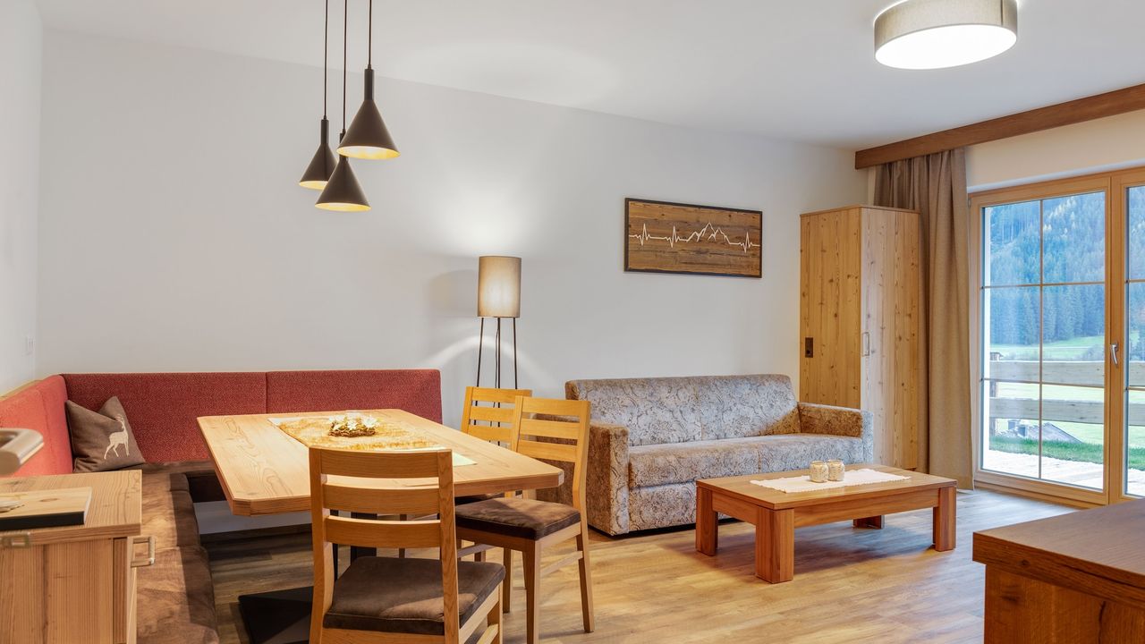 DiningRoom DiningRoom